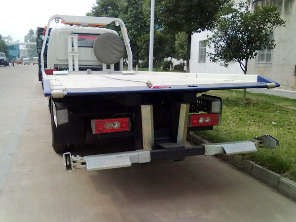 福田奧鈴捷運(yùn)一拖二清障車