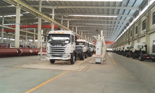 江淮格爾發(fā)<a href=http://m.sld918.com/ssc target=_blank class=infotextkey>灑水車</a>批量出口委內(nèi)瑞拉