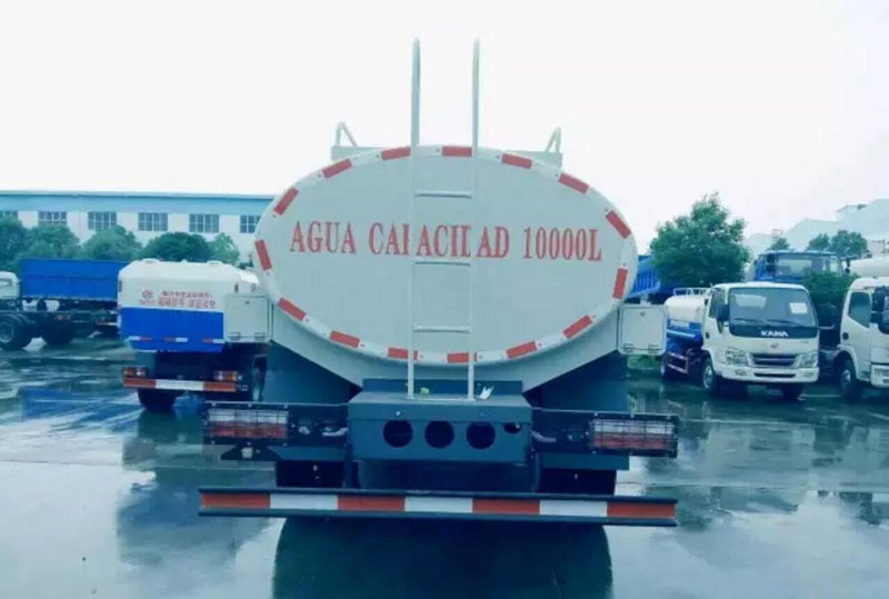 程力出口委內(nèi)瑞拉100臺(tái)江淮灑水車(chē)圓滿(mǎn)完成