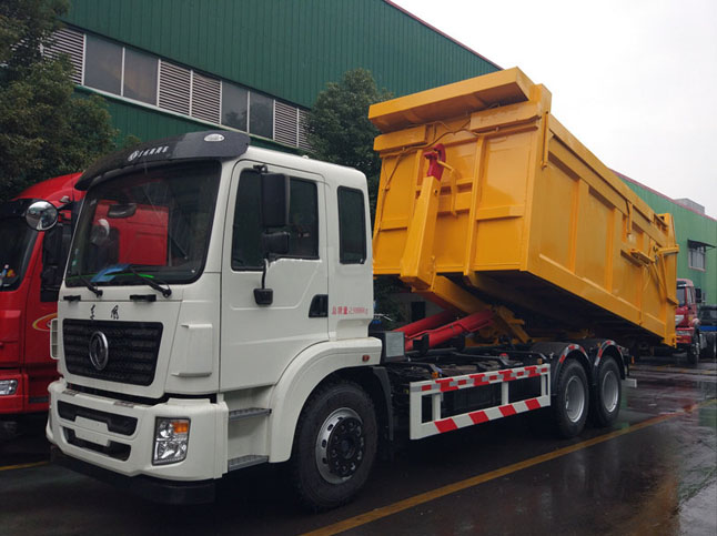 東風(fēng)國(guó)六后八輪車(chē)廂可卸式垃圾車(chē)