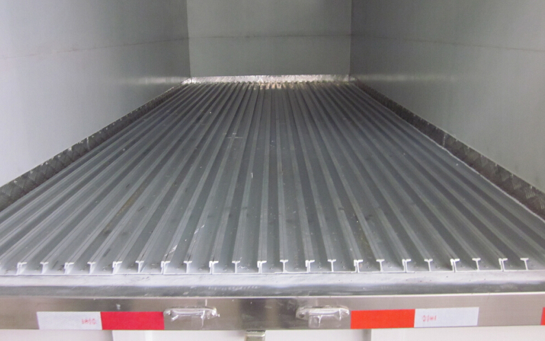 <a href=http://m.sld918.com/lcc/ target=_blank class=infotextkey>冷藏車</a>通風(fēng)槽,冷藏車地板通風(fēng)槽圖片