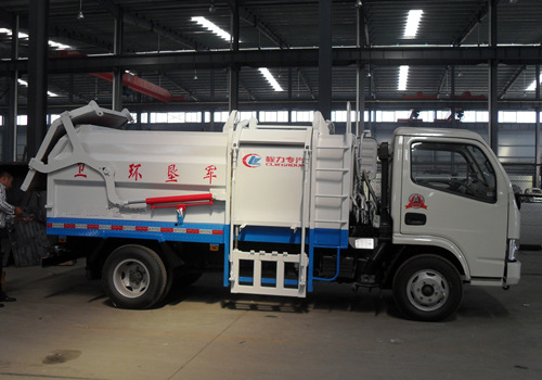 東風銳鈴側(cè)裝壓縮式<a data-cke-saved-href=http://www.dfxqc.com/lajiche/ href=http://www.dfxqc.com/lajiche/ target=_blank class=infotextkey><a href=http://m.sld918.com/ljc target=_blank class=infotextkey>垃圾車</a></a>